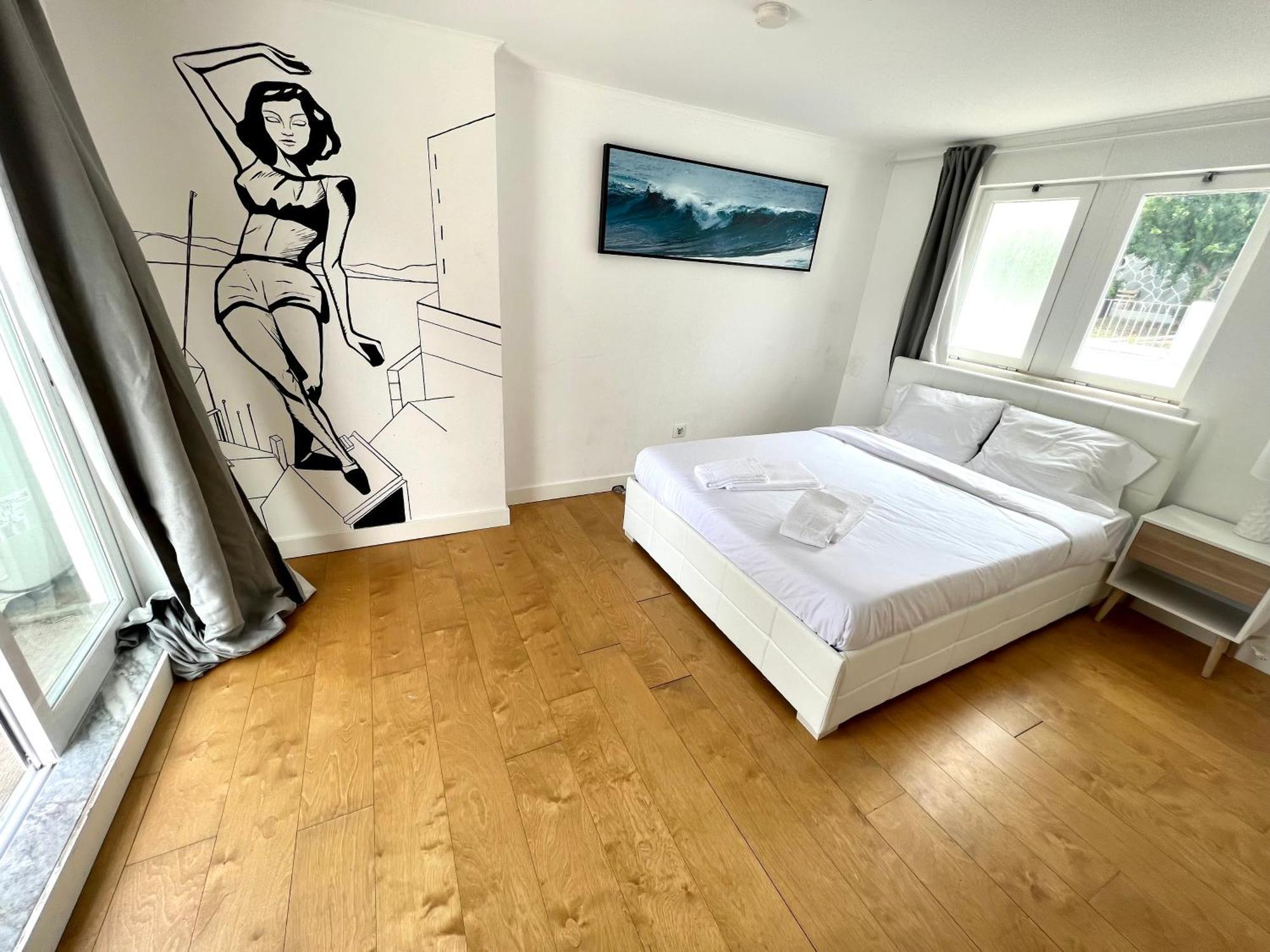 Oeiras Beach Private Room 9 - Double Bedroom With Shared Bathroom & Terrace Exterior foto